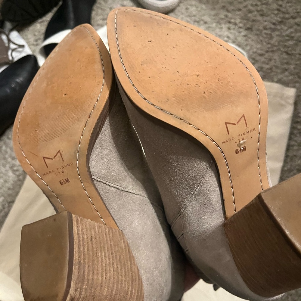 Marc Fischer pointed toe booties - Picture 3 of 3